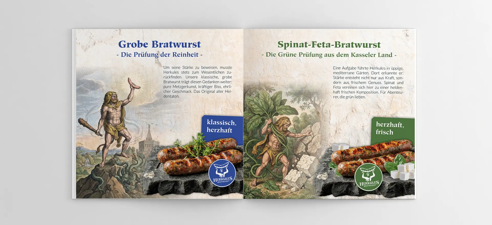Geöffnete Broschüre über „Grobe Bratwurst“ und „Spinat-Feta-Bratwurst“ mit historischen Herkules-Illustrationen.